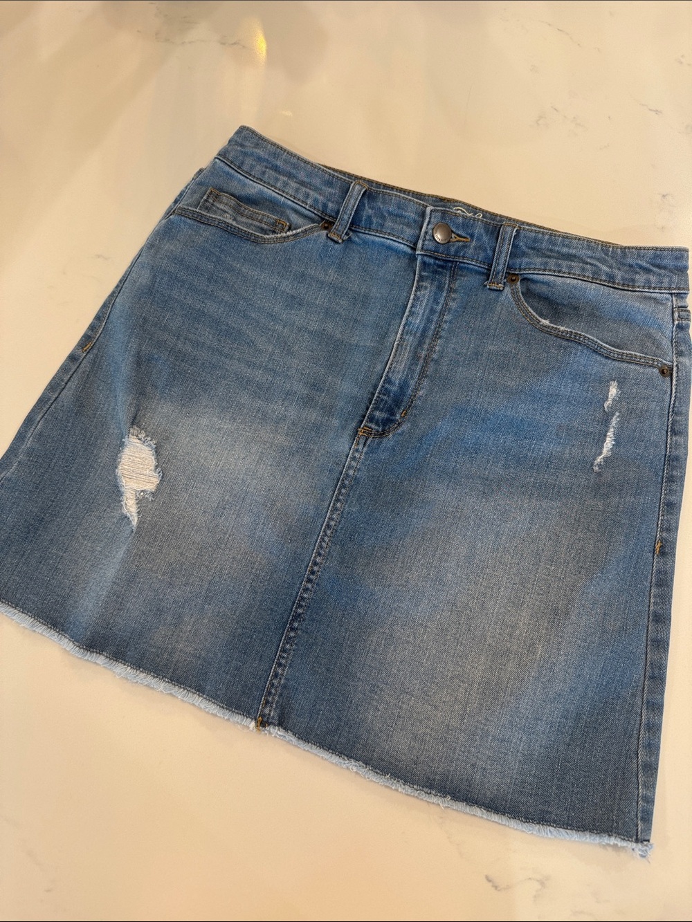 Universal Thread Distressed Denim Skirt | Size 8/29 | Raw Hem | Casual Chic